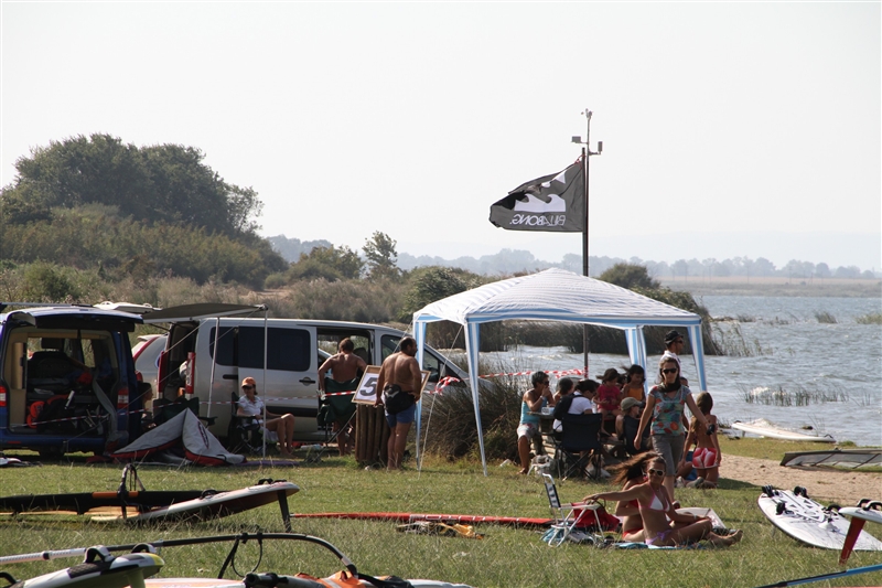 Άποψη της παραλίας - ΠΑΝΕΛΛΗΝΙΟ ΠΡΩΤΑΘΛΗΜΑ WINDSURFING FUNBOARD CLASS