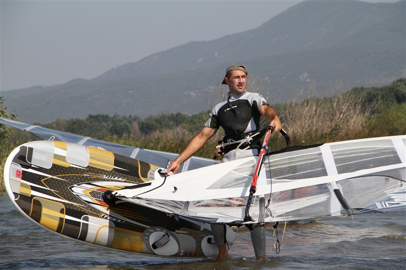 Surfer - ΠΑΝΕΛΛΗΝΙΟ ΠΡΩΤΑΘΛΗΜΑ WINDSURFING FUNBOARD CLASS