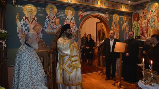 (Φωτογρ. Υλικό) Αρχιερατική Θεία Λειτουργία εις το Ι. Παρεκκλήσιο των Αγ. Σπυρίδωνος, Αντωνίου και Κωνσταντίνου του Υδραίου 