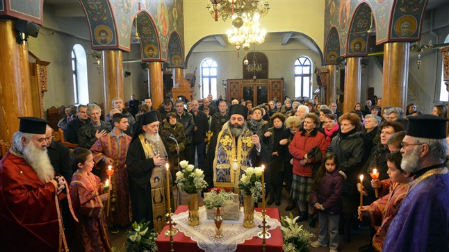 (Δελτίο Τύπου) Υποδοχή του Τιμίου Σταυρού εις τον Ιερό ναό Αγ. Παρασκευής - Κολχικού