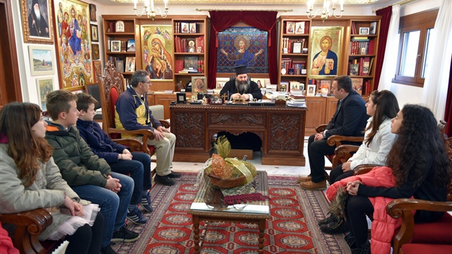 (Δελτίο Τύπου) Επίσκεψη διακριθέντων μαθητών εις τον Σεβ. Μητροπολίτη Λαγκαδά, Λητής και Ρεντίνης κ.κ. Ιωάννη