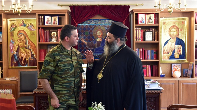 (Δελτίο Τύπου) Επίσκεψη του νέου Διοικητού της 1ης Ταξιαρχίας εις την Ιερά Μητρόπολη Λαγκαδά