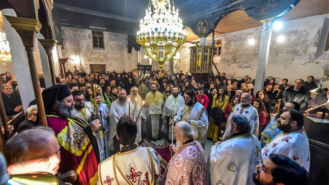 (Δελτίο Τύπου) Ακολουθία επί τη διασαλεύση της Αγίας Τραπέζης εις τον Ιερό Ναό της Αγίας Παρασκευής - Κολχικού   