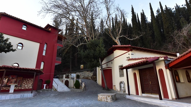 (Δελτίο Τύπου) Ακολουθία επί τη Διασαλευθείση Αγ. Τραπέζη - Αρχιερατική Θεία Λειτουργία εις τον Ι.Ν. Ζωοδόχου Πηγής - Λητής