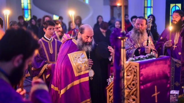 (Δελτίο Τύπου) Η ακολουθία του Νυμφίου (Όρθρος Μ. Δευτέρας) εις τον Ιερό ναό των Θεοφανείων 