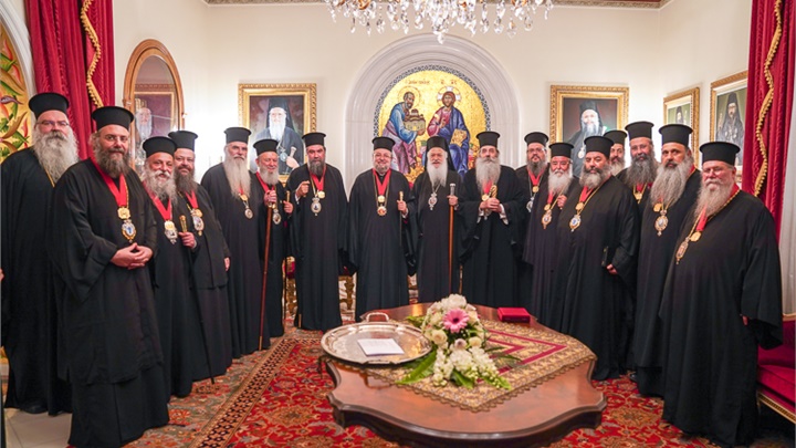 (Αναδημοσίευση) Πολυαρχιερατικός Εσπερινός επί τη εορτή της μετακομιδής των ιερών λειψάνων του Αγίου Λουκά στην Ι.Μ.Παναγίας Δοβρά. 