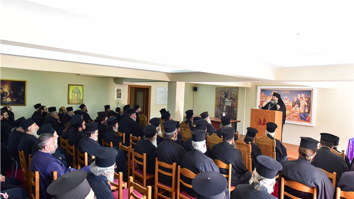 (Δελτίο Τύπου) Ιερατική Σύναξη - Η Μητρόπολη κοντά στον μικρό Παναγιώτη - Ραφαήλ