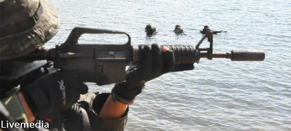 Υποβρύχιοι Καταστροφείς - Οι Βατραχάνθρωποι σε αμφίβιες επιχειρήσεις   