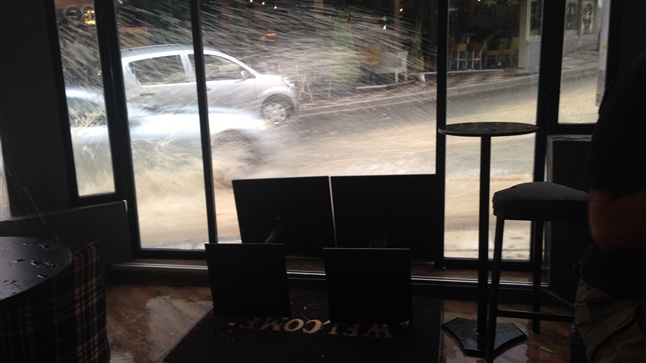 See photos from the sudden storm t in Thessaloniki