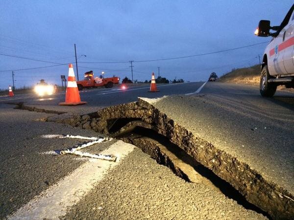 Quake rocks California's Napa valley, causing damage