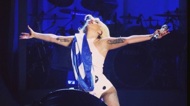 Lady Gaga - «Greeks, know that we are proud of your country
