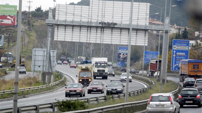 1 dead in a car accident at the ringroad in Thessaloniki