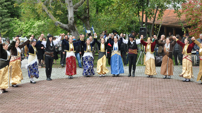 Μεγάλος εορτασμός της Ιεράς Μονής Αγίου Γεωργίου Περιστερεώτα...