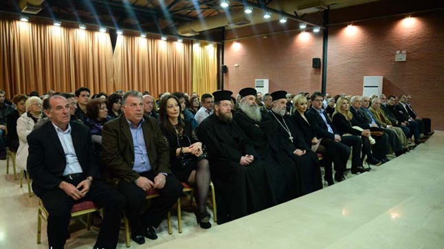 Απονομή επαίνων στους απόφοιτους μαθητές του Δήμου Πύδνας Κολινδρού