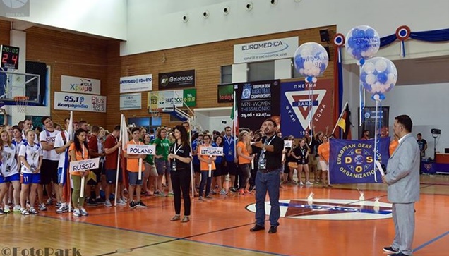Photos from Livemedia.gr's post