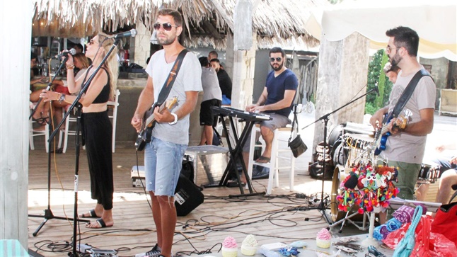 Pop Up Beach Bazaar for the Friends Association of children with...