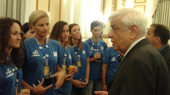 The National Basketball Team of Deaf Women visited the President...