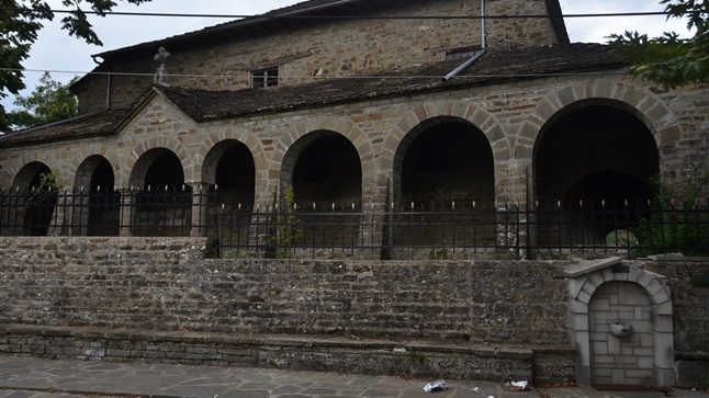 Οι Νεγάδες και ο Τρισυπόστατος I. Ναός Αγ. Γεωργίου 