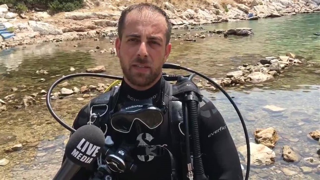 The secrets of scuba diving. Livemedia talks with the trainer...
