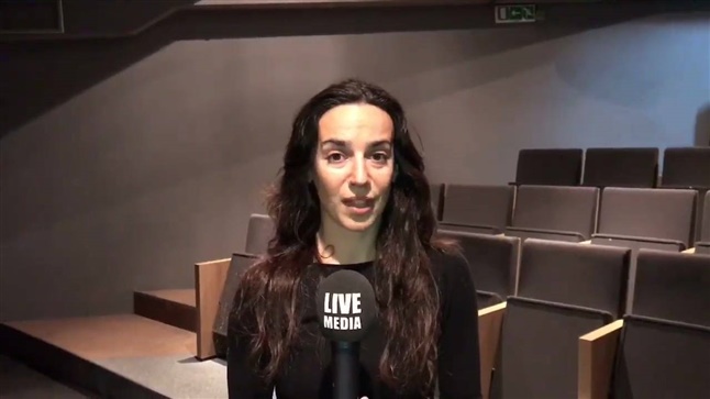 Forty nine Greek and foreign poets from ancient times until today...