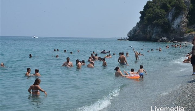 Μέτρα για τον καύσωνα  Ενόψει του  καύσωνα, ο Ιατρικός Σύλλογος...