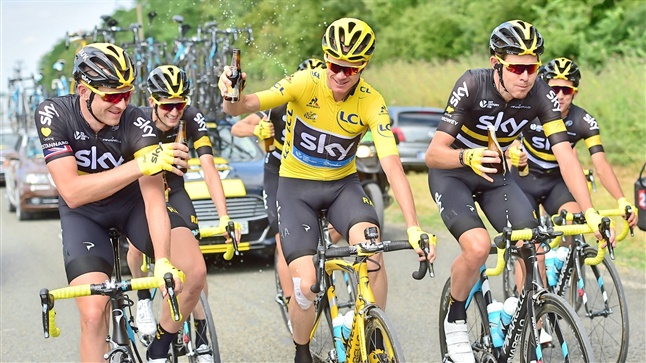 Ο Chris Froome κέρδισε για 4η φορά τον Tour De FranceΗμέρα γιορτής...