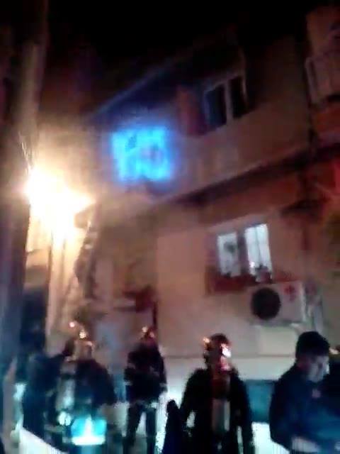 Δείτε βίντεο από την φωτιά που ξέσπασε χθες (3/8) στην οδό Αριστοφάνους...