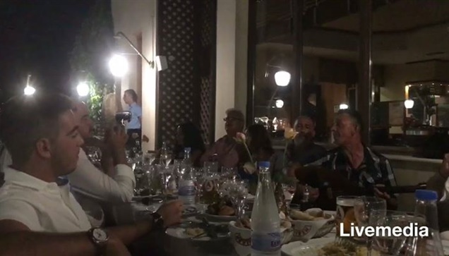 Κρητική παράδοση και μουσική πανδαισία. Ρέθυμνο, παρέα, όμορφα και ταπεινά