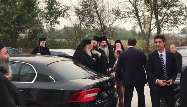Ο σεβασμιότατος Αρχιεπίσκοπος κ.κ. Ιερώνυμος καταφθάνει για την...