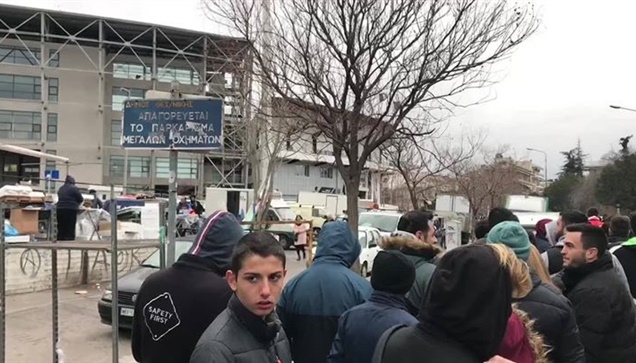 «Ασπρόμαυρη παράνοια» για ένα εισιτήριο. Οι φίλοι του ΠΑΟΚ έχουν στηθεί από νωρί...