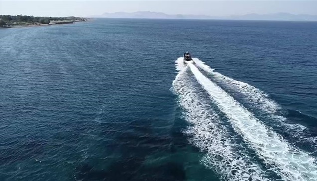 Οι εθελοντές της Ελληνικής Ομάδας Διάσωσης Κω, λίγα μίλια απέναντι από τα τουρκικά παραλία