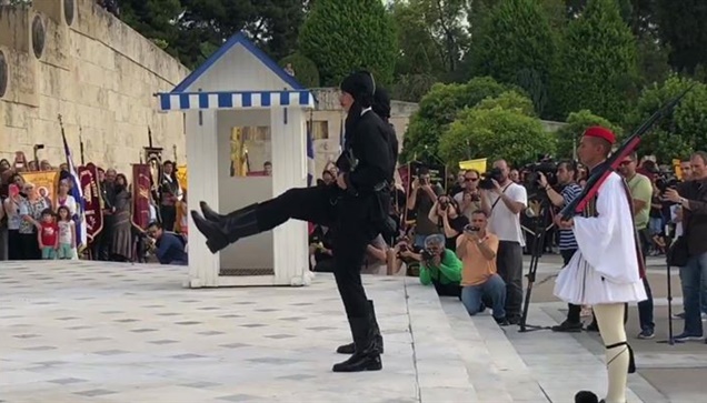 Στιγμιότυπα από την αλλαγή φρουράς - Εκδηλώσεις για την Γενοκτονία...