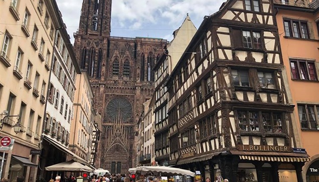 Καθεδρικός Ναός του Στρασβούργου Cathédrale Notre-Dame-de-Strasbourg...