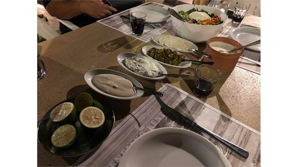 Γαστρονομικό ταξίδι του εστιατορίου Kokkinou Restaurant  μας...