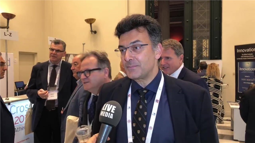Ο Καρδιοχειρούργος και Διδάκτωρ του Πανεπιστημίου, Κοσμάς Τσακιρίδης,...