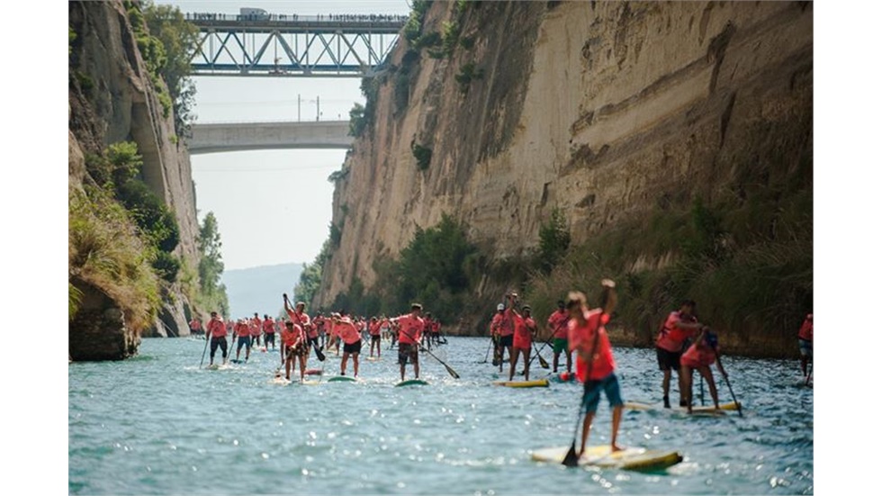 Ο Γιώργος Φράγκος κέρδισε τον 8ο Διάπλου της Διώρυγας της Κορίνθου,...