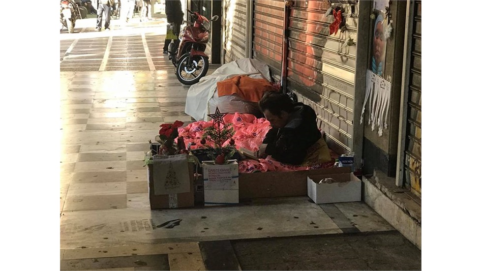 Οι σύγχρονοι Αγιάννηδες της γιορτινής Σταδίου  «Ἡ πλατεῖα θὰ...