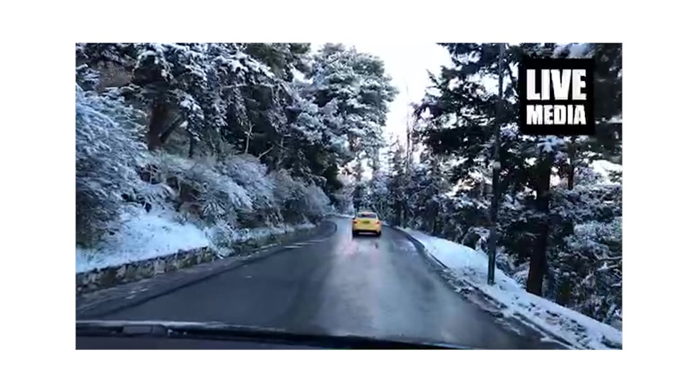Κατεβαίνοντας από το λόφο του Λυκαβηττού.
