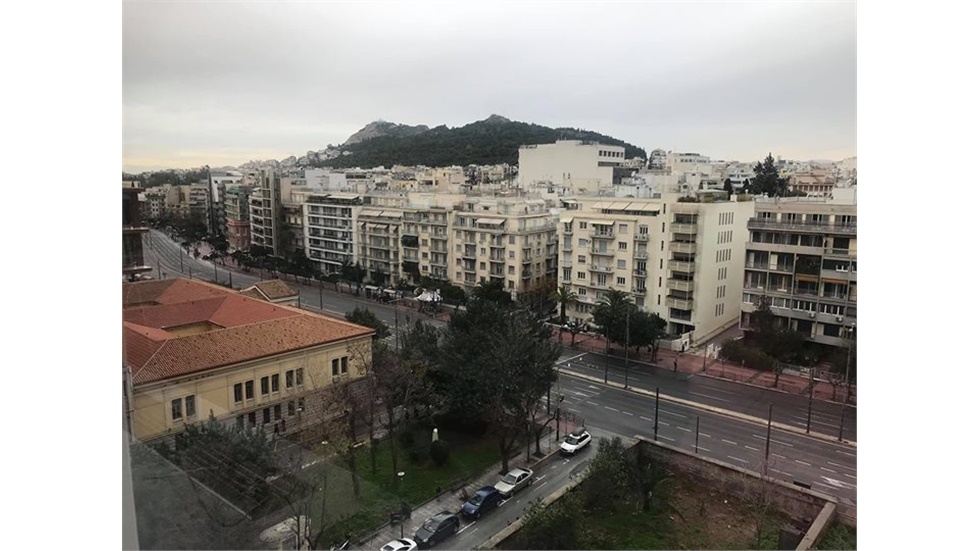Συνεχίζεται για δεύτερη μέρα η ταλαιπωρία στις μετακινήσεις στην...
