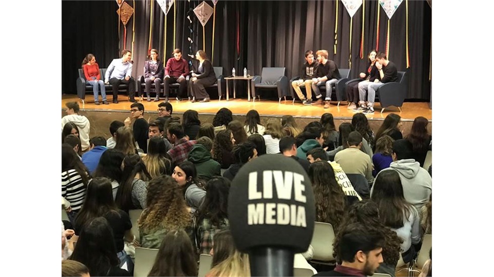 Σε λίγη ώρα αναμένεται η άφιξη της Καγκελαρίου της Ομοσπονδιακής...