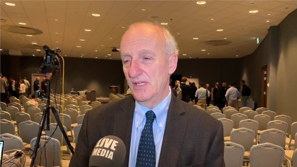 Steve Feinstein Professor Department of Internal Medicine, Rush...