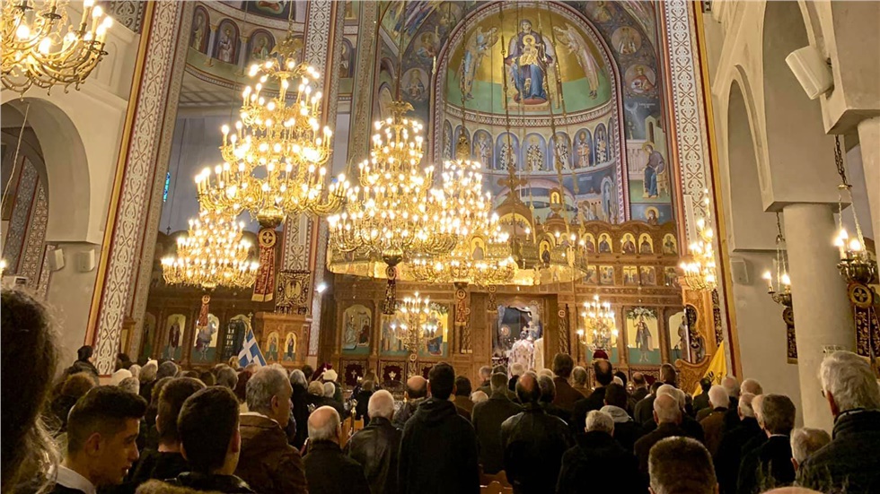 Ιερός ναός Τριών Ιεραρχών Θεσσαλονίκης.Σήμερα η Αρχιερατική Θεία...