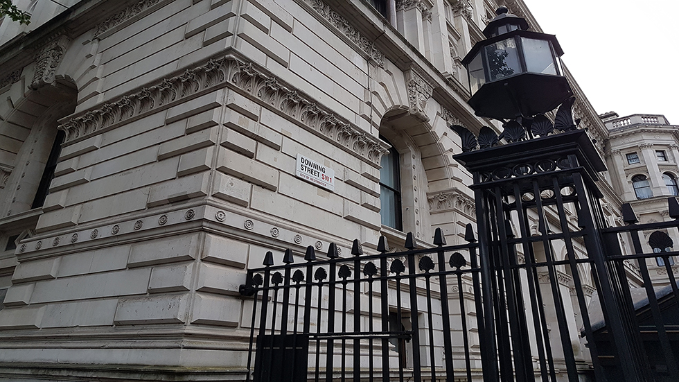 Προς αναβολή η ψηφοφορία για το Brexit - Telegraph
