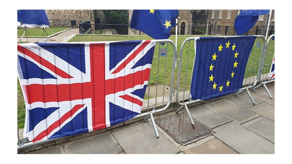 Κρίσιμη ημέρα η σημερινή για την πορεία του Brexit  Από νωρίς...