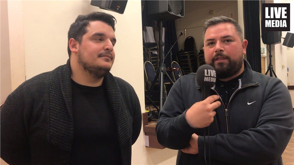Ο μουσικός Περικλής Κατσώτης ο οποίος βρέθηκε στο Λονδίνο μαζί...