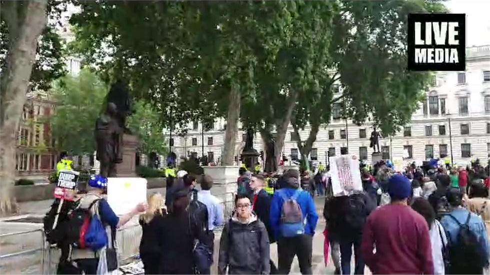 Διαδήλωση κατά του Τραμπ στο Λονδίνο.  #trumpukvisit