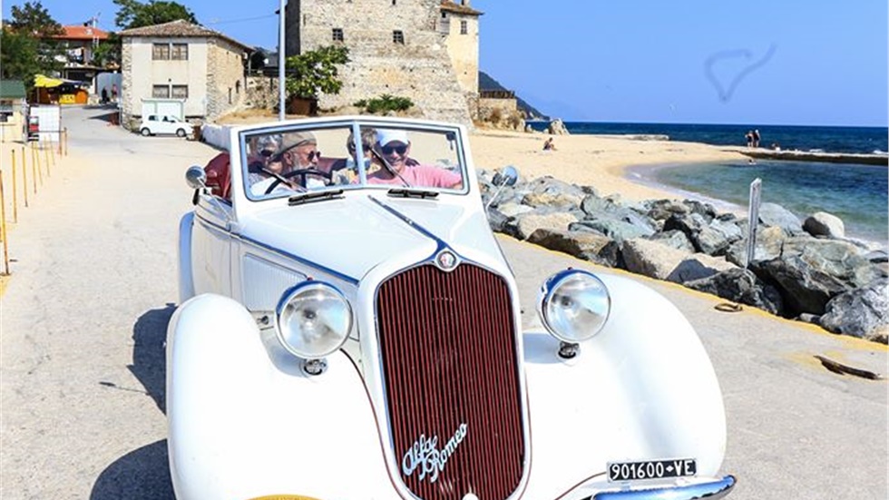 RIAR ALFA ROMEO ΓΥΡΟΣ ΜΑΚΕΔΟΝΙΑΣ  Η Alfa Romeo ψηφίζει Ελλάδα!...