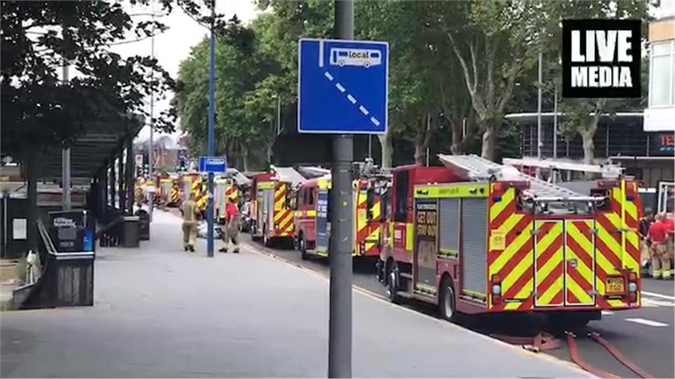 Walthamstow fire - Firefighters tackle huge blaze in east London...