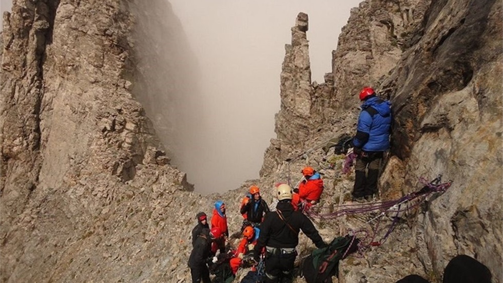 Σε εξέλιξη η επιχείρηση απεγκλωβισμού Ορειβάτη στον Όλυμπο! 