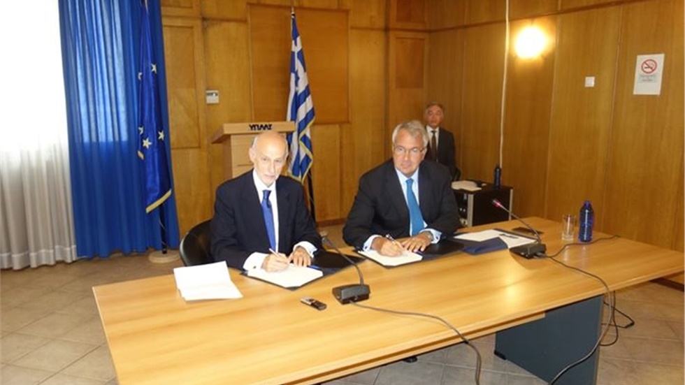 Φθηνότερο χρήμα για τους Έλληνες παραγωγούς   Υπογραφή συμφωνίας...